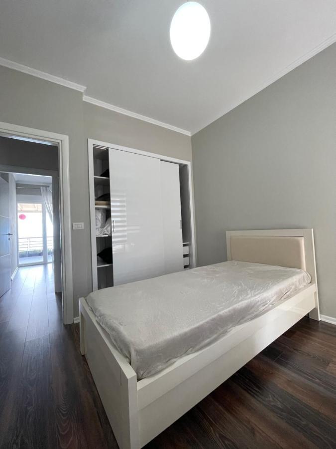 Kelvi'S Apartment Pogradec Exteriér fotografie